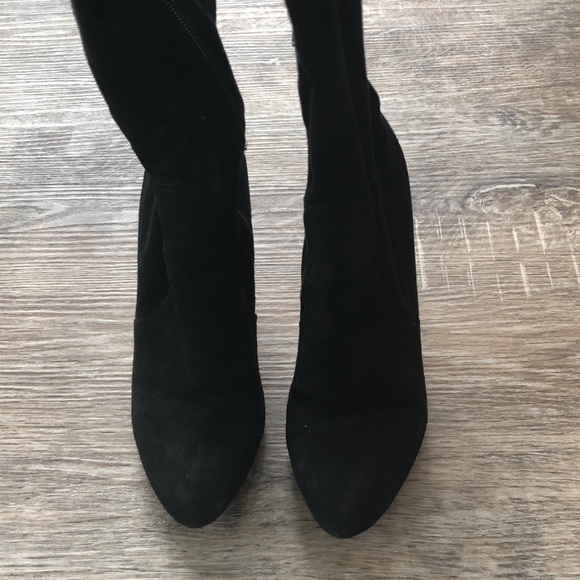 Black over-the-knee suede boots - Picture 6 of 6